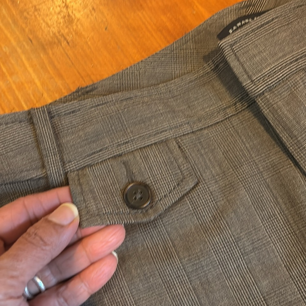 🆕 Banana Republic Shorts - Picture 3 of 9